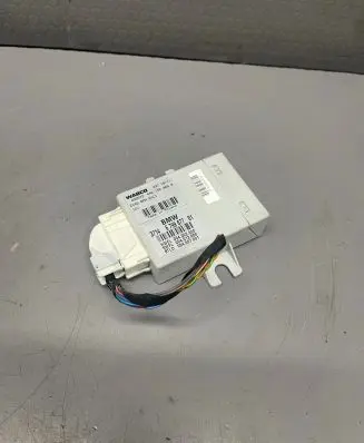 BMW 5 F10 F11 Suspension control unit/module 6799677 004002000 4461500650