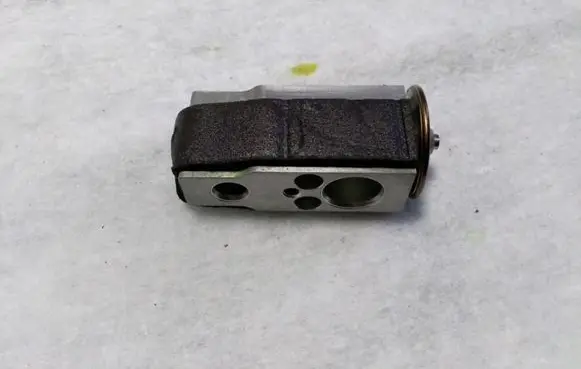 Volvo S60 Air conditioning (A/C) expansion valve 31101177