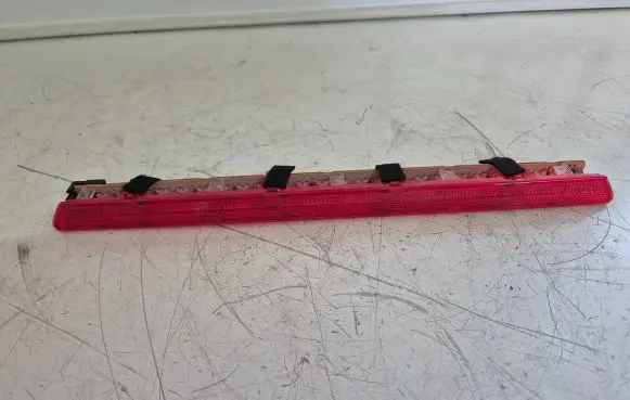 BMW 7 E65 E66 Third/center stoplight