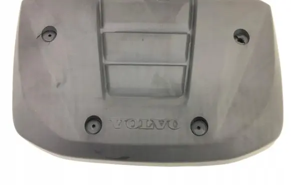 Volvo XC40 Engine cover (trim)