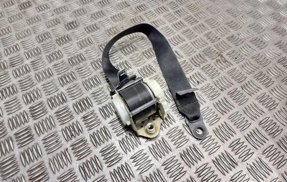 Ford Focus Front seatbelt 4m51a61294ak 33035173