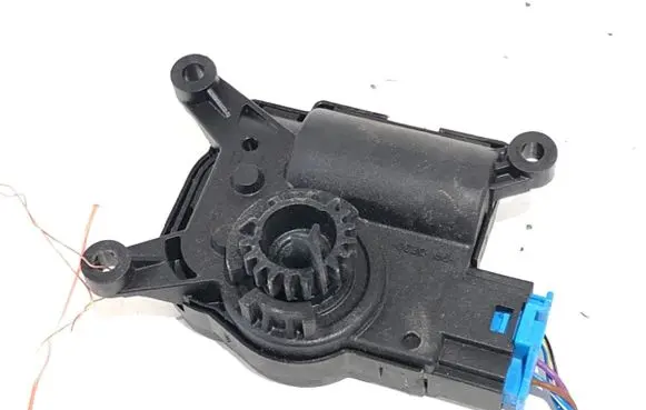 Skoda Octavia Mk4 Air flap motor/actuator 2Q0907511G
