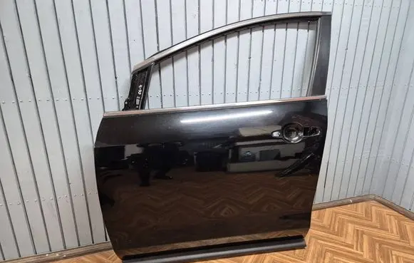 Mazda CX-7 Front door