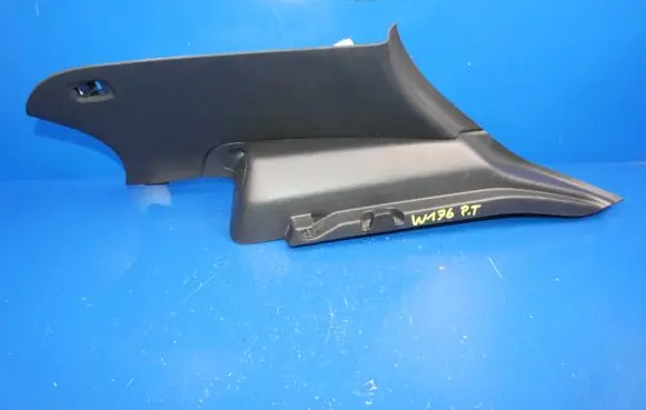Mercedes-Benz A W176 (D) pillar trim (bottom) 