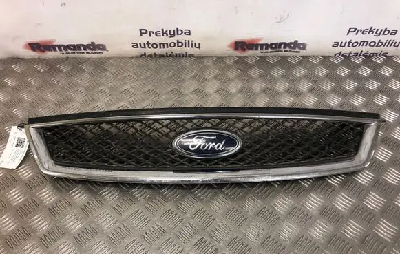 Ford Focus Front bumper upper radiator grill 4M518200BK