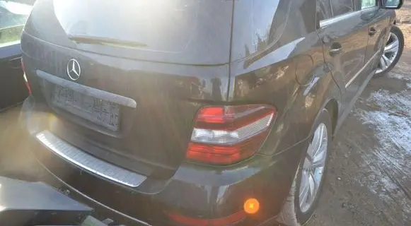 Mercedes-Benz ML W164 Tailgate/trunk/boot lid brak