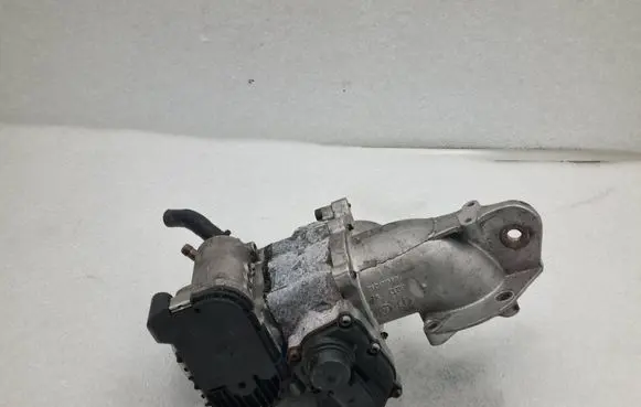 Audi A4 S4 B6 8E 8H Throttle valve 06D133062 06D131559C A2C53025959