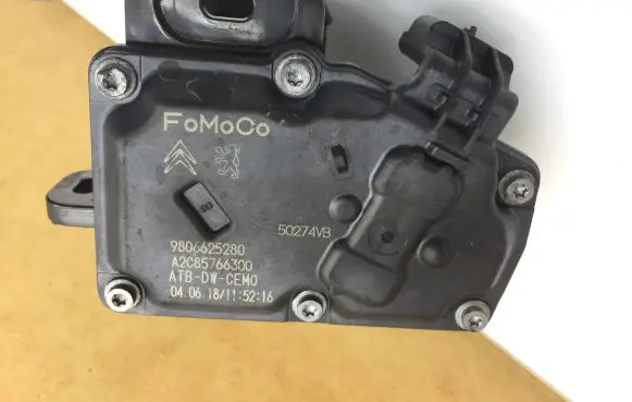 Citroen DS7 Crossback Throttle valve 9806625280 0R3DA081V