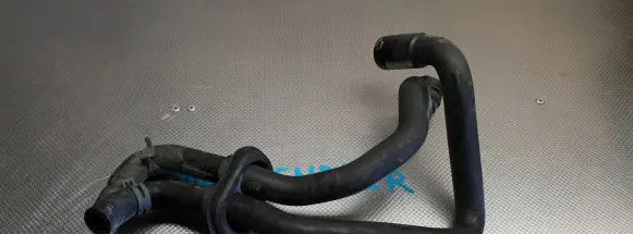 Volkswagen PASSAT B5.5 Engine coolant pipe/hose 8D0809373N