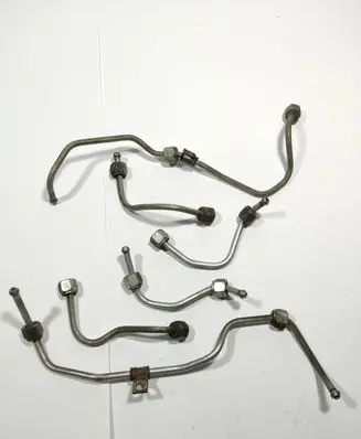 Mitsubishi Outlander Fuel injector supply line/pipe 