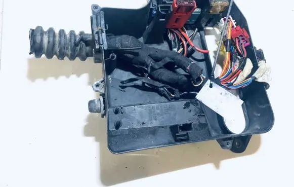 Audi A4 S4 B5 8D Fuse box set 8d1907355