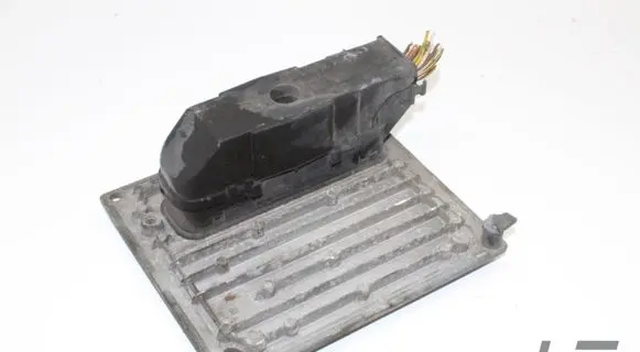 Ford Fiesta Engine control unit/module 4S6112A650NA S120977013A