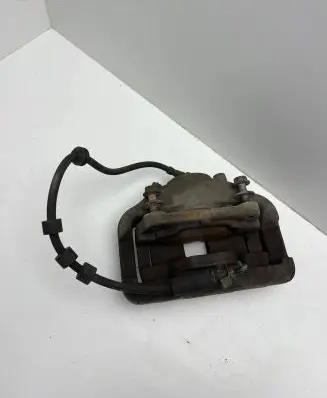 BMW 5 E60 E61 Front brake caliper 607894