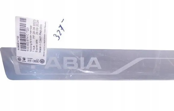 Skoda Fabia Mk3 (NJ) Front sill trim cover 6V0853814C
