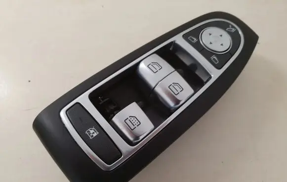 Mercedes-Benz S W222 Electric window control switch A2229052004