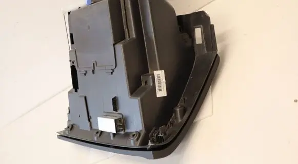 Volvo V40 Cross country Glove box 39840912