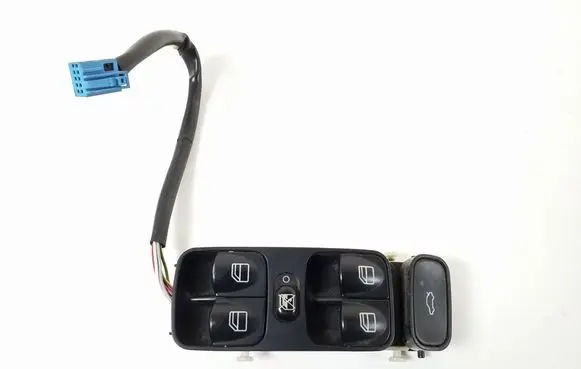 Mercedes-Benz C W203 Electric window control switch A2038210679