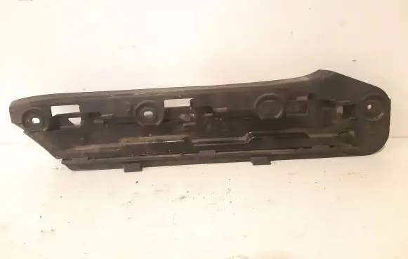 Volkswagen Touran I Front bumper mounting bracket 1T0807935