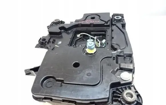 Peugeot 508 AdBlue liquid reservoir 9812447080