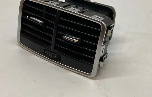 Audi A6 S6 C6 4F Rear air vent grill 4F0819203C