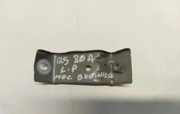 Audi Q5 SQ5 Fender mounting bracket 80A821471