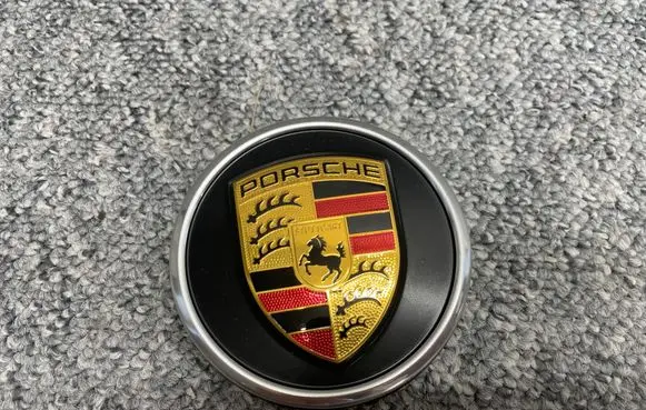 Porsche Taycan 9J1 Wheel nut cap/cover 9J1601149 9J1601149A