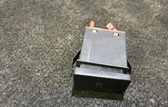 Volkswagen PASSAT B5.5 ESP (stability program) switch 3b0927134a