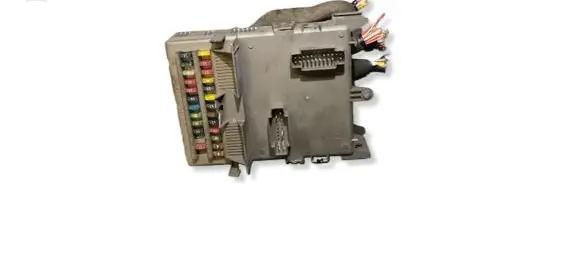 Renault Laguna II Fuse module 518095419