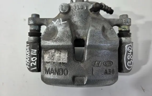 Hyundai i20 (BC3 BI3) Front brake caliper MANDOA38