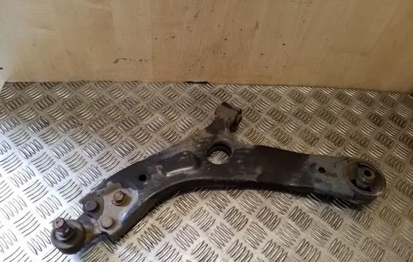 KIA Sportage Front lower control arm/wishbone