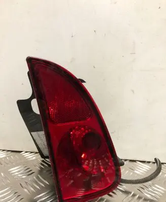 Renault Espace IV Rear fog light 8200027155