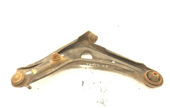 Toyota Yaris Front lower control arm/wishbone