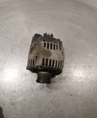 Volkswagen Golf V Generator/alternator 06f903023c