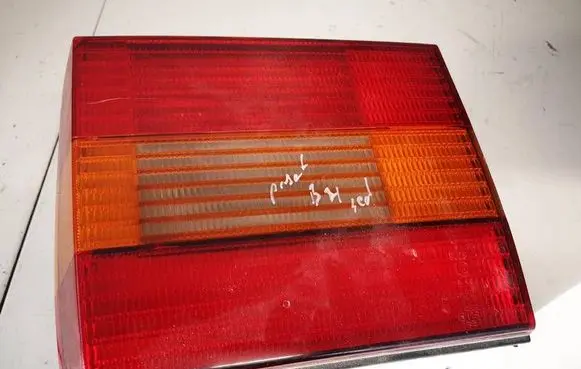 Volkswagen PASSAT B4 Tailgate rear/tail lights 141913