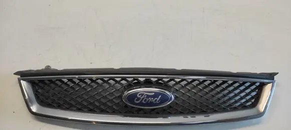 Ford Focus Front bumper upper radiator grill 4M518138