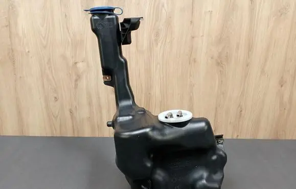 Mercedes-Benz E A207 Windshield washer fluid reservoir/tank 2048602360 A2048602360
