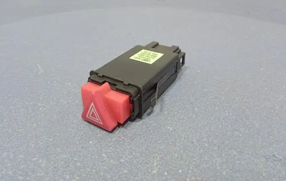 Audi A3 S3 8L Hazard light switch 8L0941509P