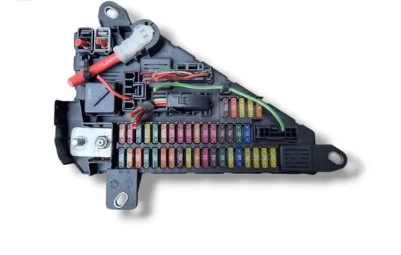 BMW 5 E60 E61 Fuse module 518956040 6906618