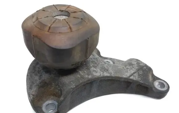 Audi A6 Allroad C6 Engine mounting bracket 4F0199343M 4f0199339