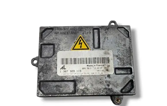 Audi A4 S4 B7 8E 8H Headlight ballast module Xenon 10EEG071203 1307329115