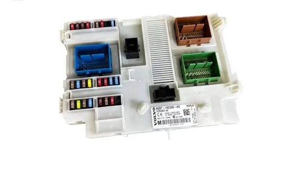 Volvo XC70 Fuse module AG9T14C256HC 31254837AC 3659AF01125TP