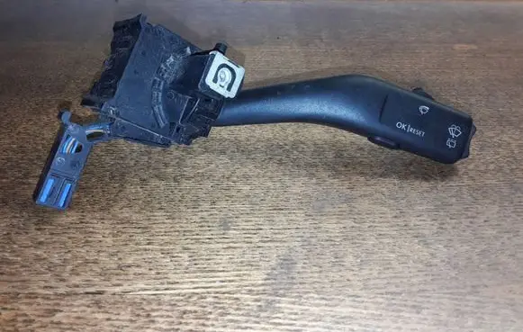 Skoda Octavia Mk2 (1Z) Indicator stalk 1K0953519A