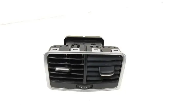 Rear air vent grill