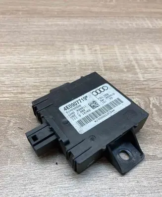 Audi A8 S8 D3 4E Alarm control unit/module 4E0907719