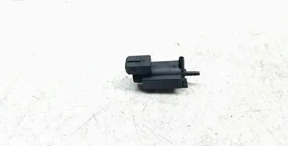 BMW X5 E70 Turbo solenoid valve 7810831 70231800