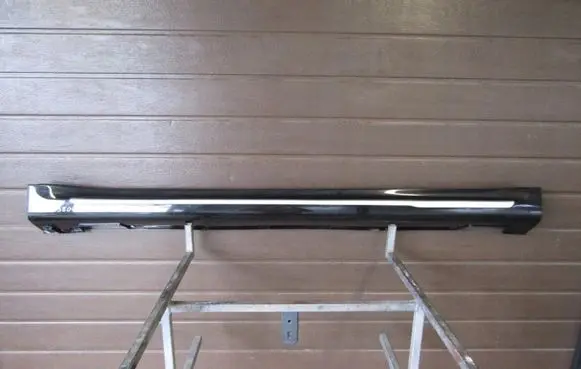 Front sill (body part)