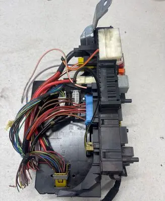 Mercedes-Benz C W204 Fuse module 2049005601 5DK00922585