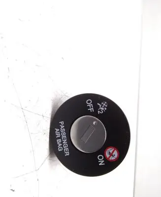 KIA Optima Passenger airbag on/off switch 