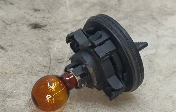 Audi A7 S7 4G Headlight/headlamp bulb 1300610092