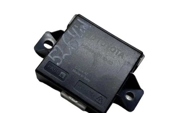 Toyota Corolla E140 E150 Alarm control unit/module PZ4640013063 4M5418T0C